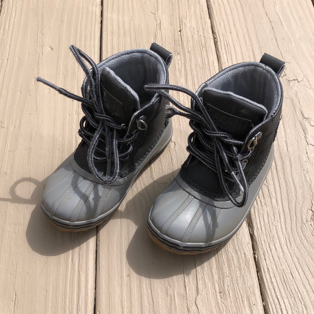 Boys sperry bowline boots
